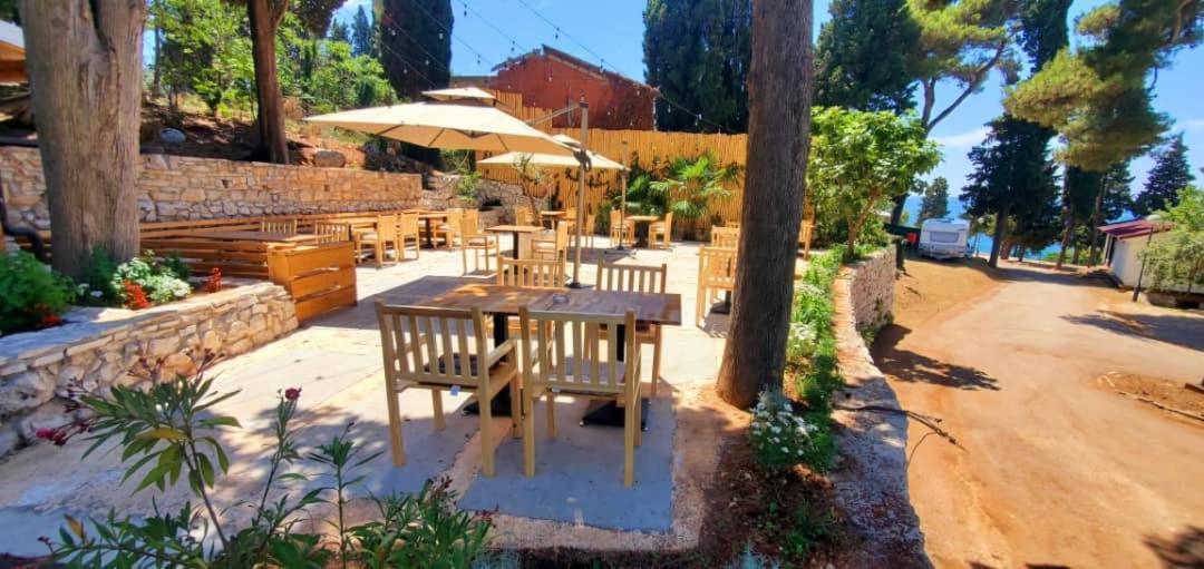 Mobile Home Divina Camp Porton Nature Hideouts Rovinj Exterior photo